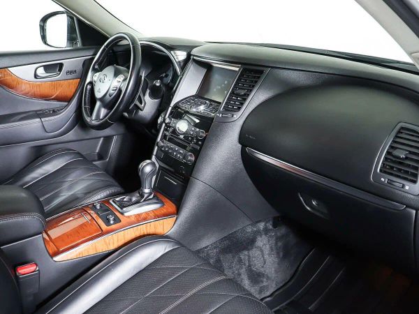 Infiniti
