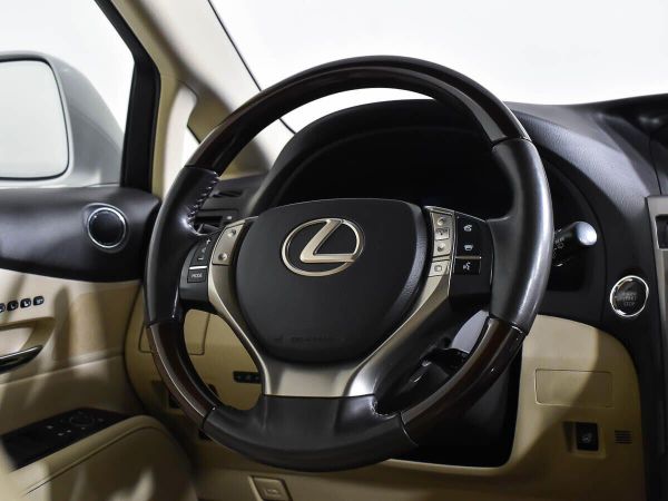 Lexus