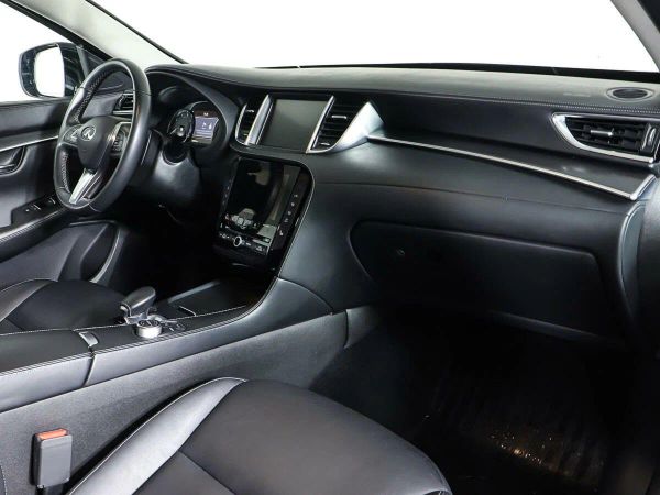 Infiniti