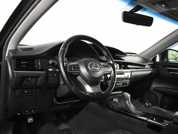 Lexus