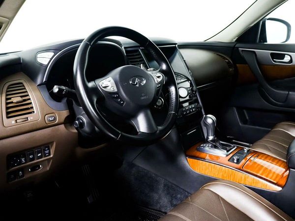 Infiniti