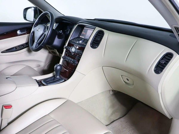 Infiniti