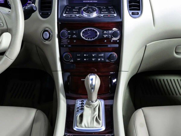 Infiniti