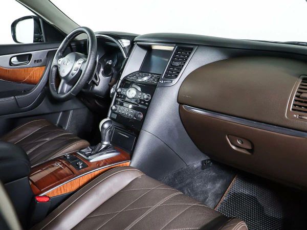 Infiniti